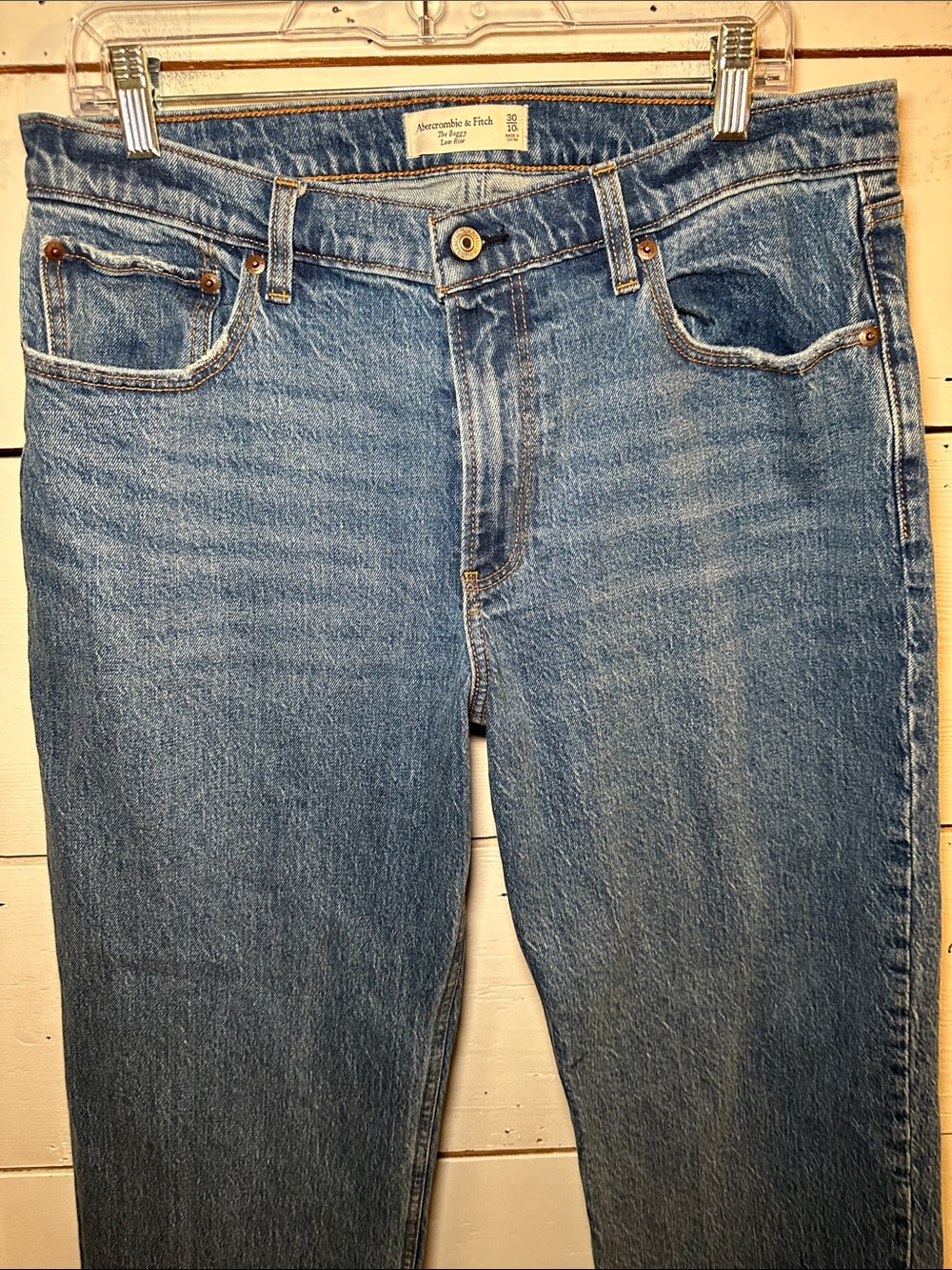 Abercrombie & Fitch The Baggy Low Rise Jeans 30 - Picture 2 of 9